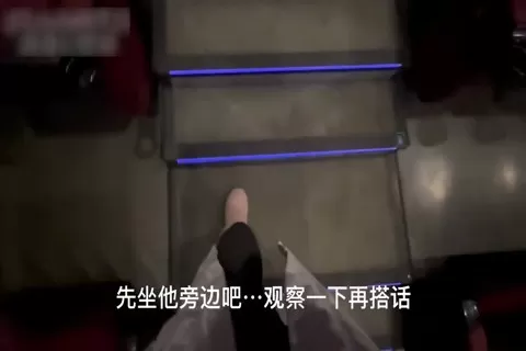 自拍外流 真實電影院勾引落單的小哥哥