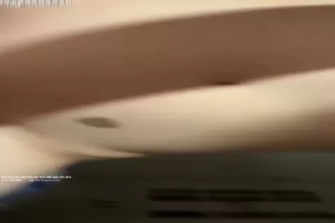 台灣自拍外流 在校女大學生及男友趴趴流出