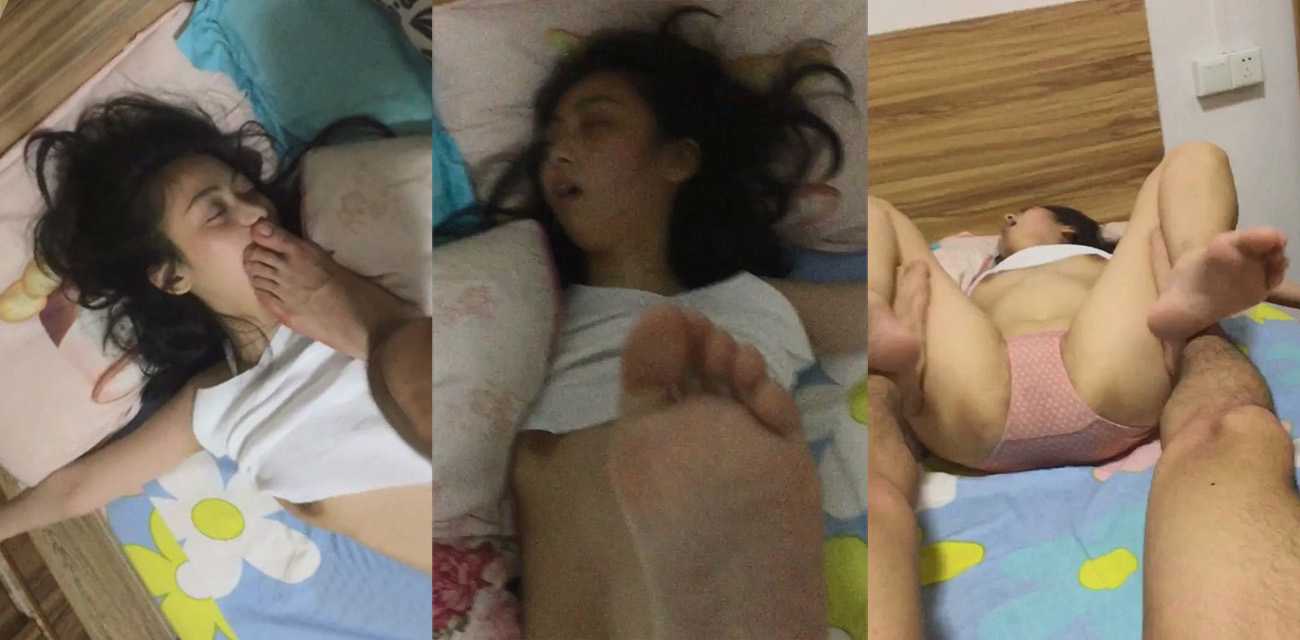 舞蹈学院女神 唐晓莫 惨遭大神眼镜哥迷奸！臭脚踩脸抚摸长腿 被各种玩弄 完整视频流出！