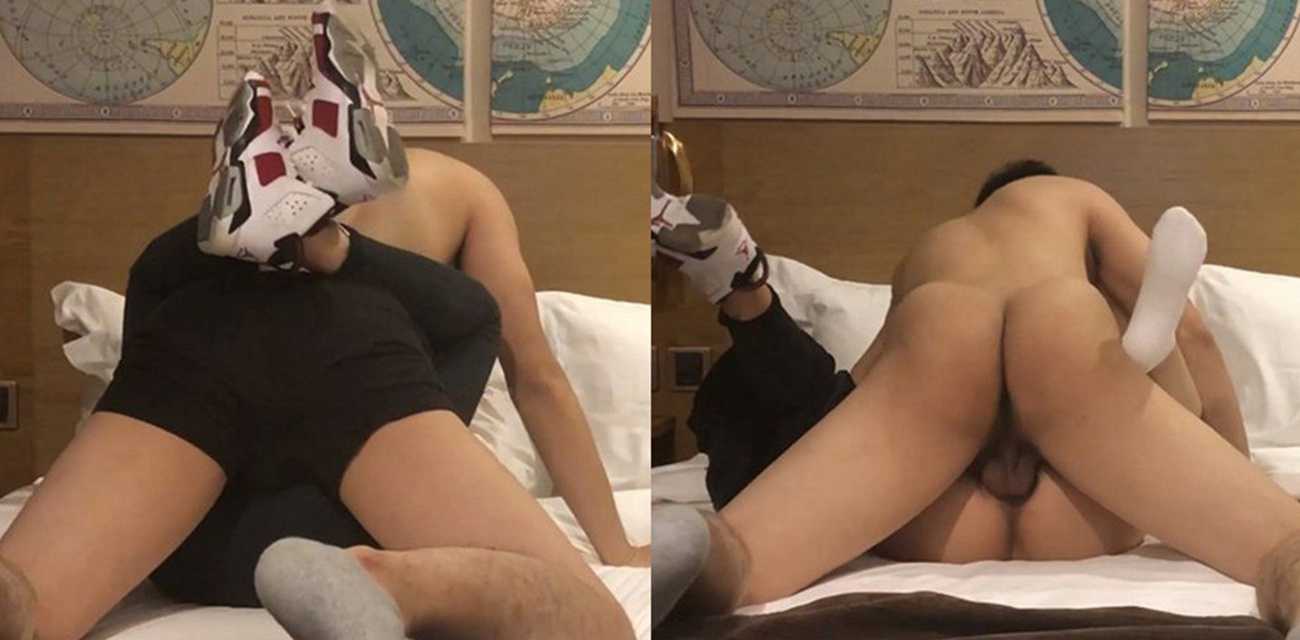 体育生狂蹬穿AJ的美艳骚妇！少妇穿着AJ被扒下裤子直接插入 淫荡浪叫“使劲操我”干的白浆四溢！