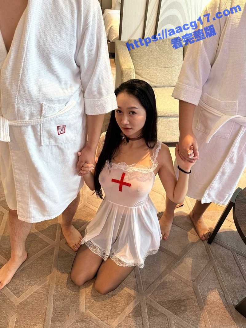 4_W_800px.jpg 4_W_800px.jpg