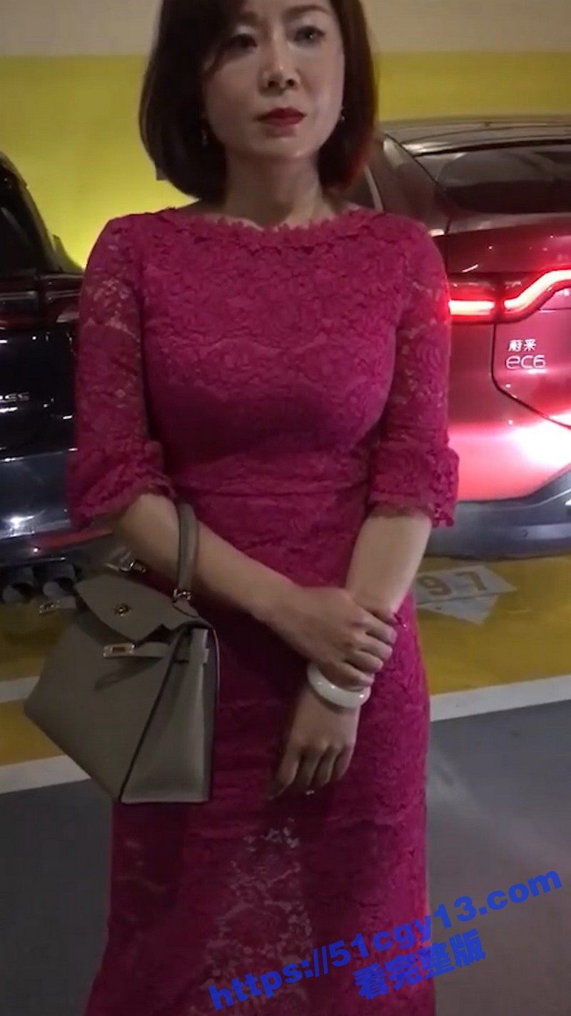 奔驰群友会出轨少妇 (4)