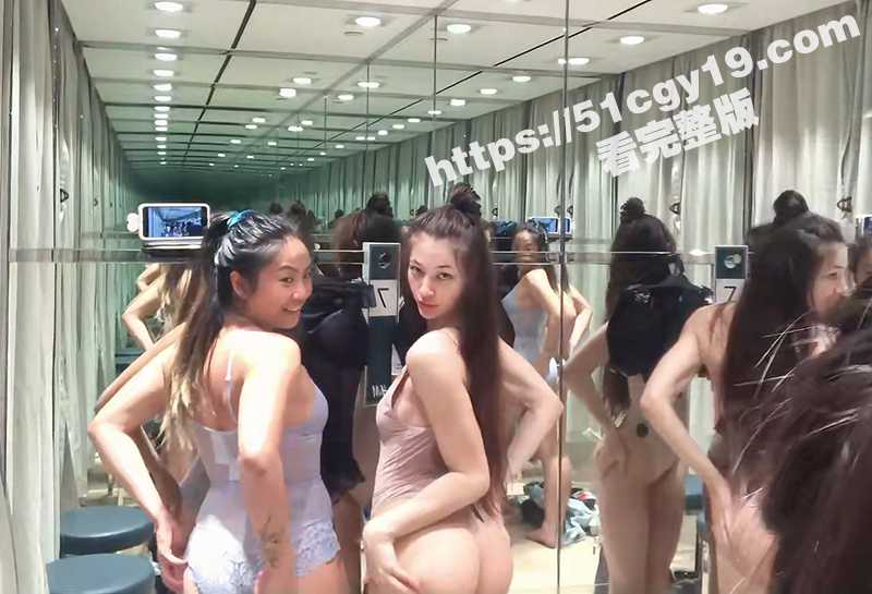混血女试衣间视频流出 (4) 拷贝