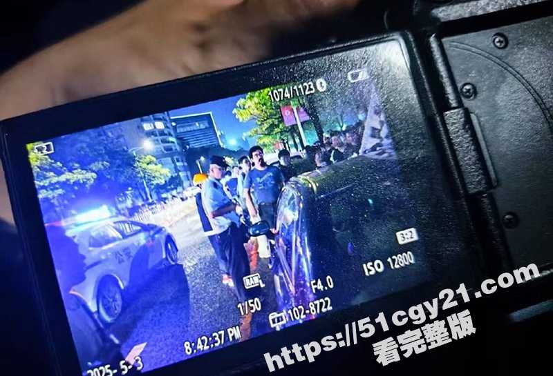 落地窗做爱视频 (11)