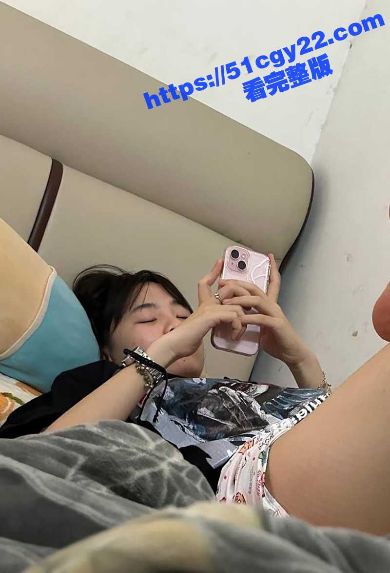 情侣出租屋泄密 (8)