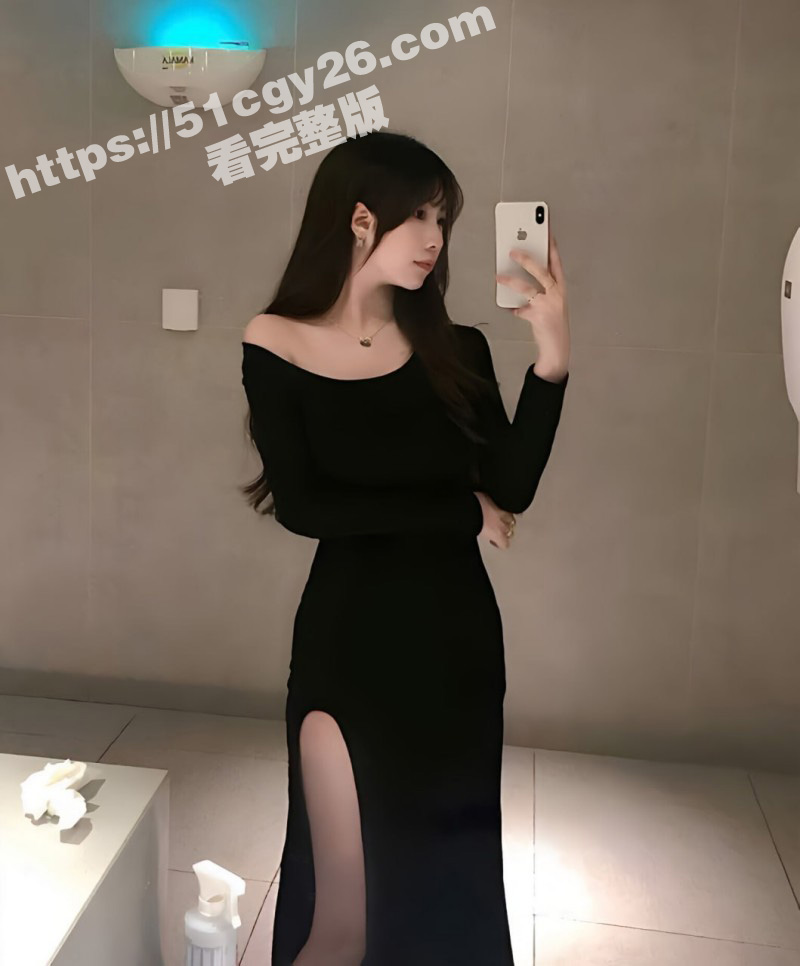 河北传媒学院柳欣怡背着男友出轨成性03