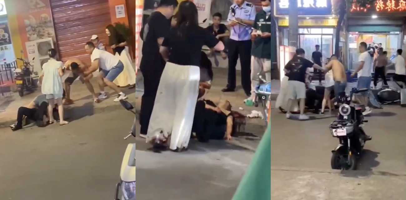 陕西省城固县 男子520偷情别人老婆 被原配抓奸后带着一堆兄弟暴揍 情绪失控拎起菜刀当街砍头 现场视频流出！