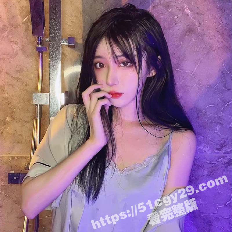 抖音网红呆妹儿小霸王首秀日塌房前男友独爆料开房洗澡三点全漏露脸视频（5）