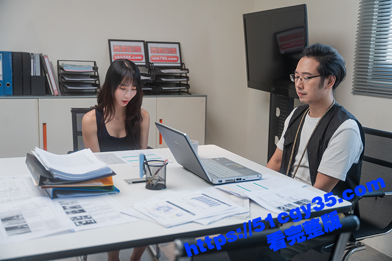 51出品成人短剧女神请就位1-4集(1) 51出品成人短剧女神请就位1-4集(1)