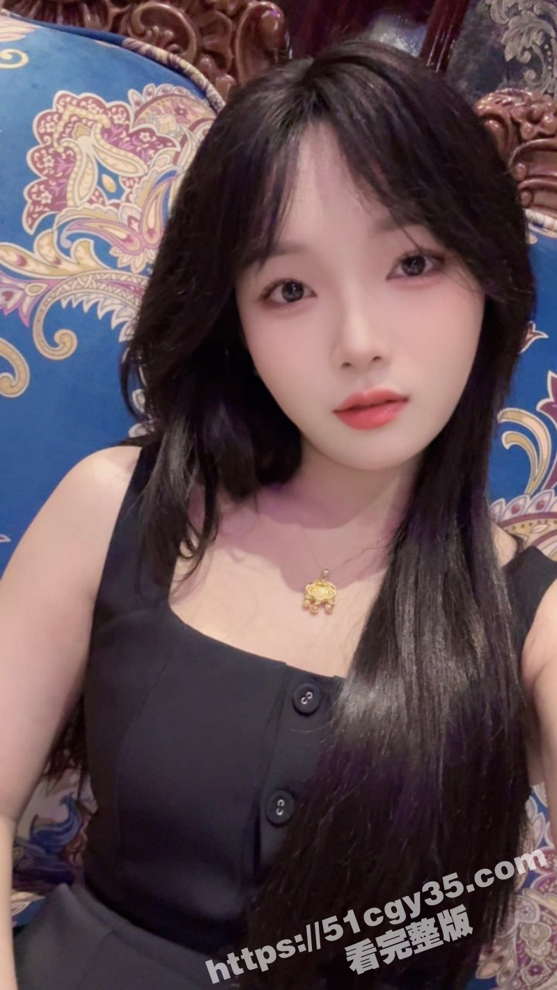 乱伦大神拿走妹妹的处女公交车上口交03 乱伦大神拿走妹妹的处女公交车上口交03