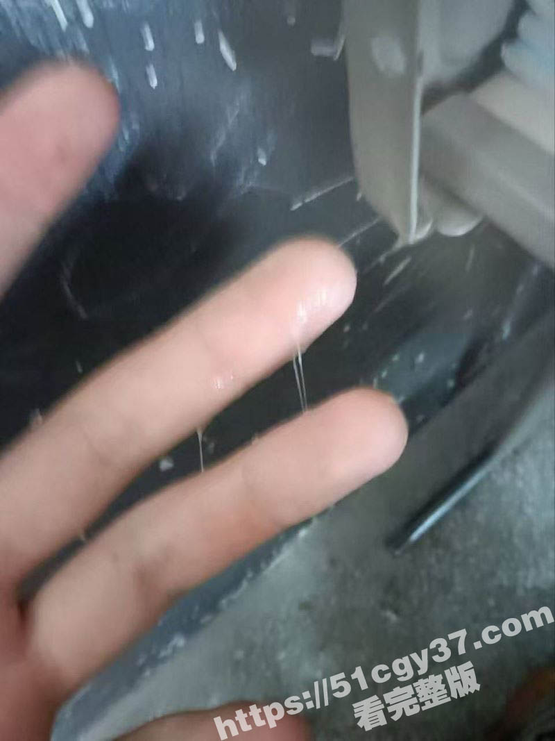 上课给前排女同学抠逼 2