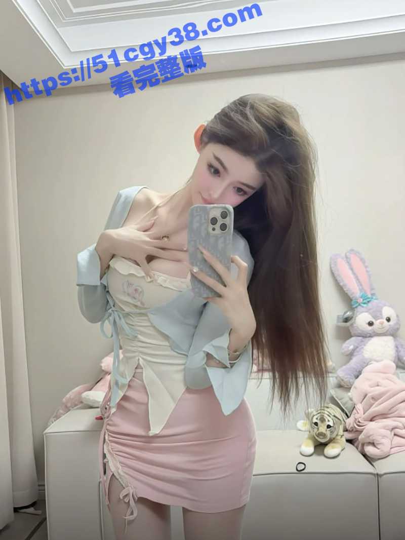 郑州连撞17车小米SU7女车主擦边视频（2）