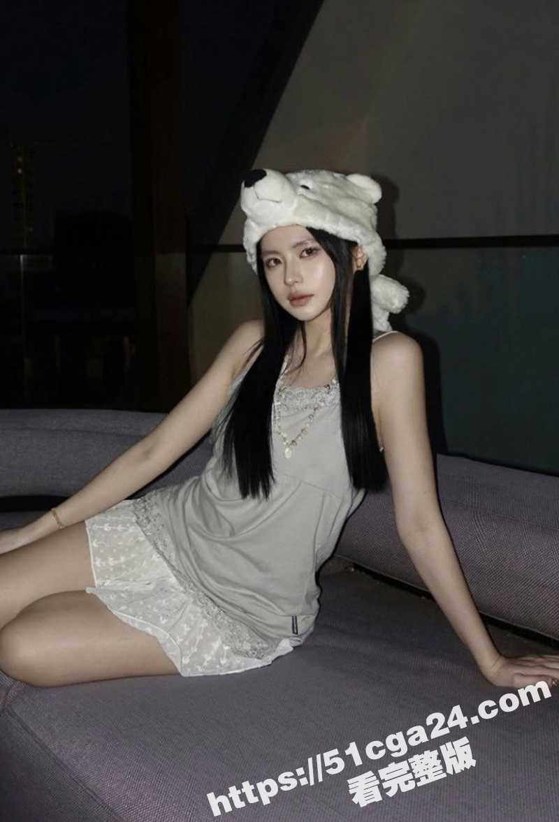 马来西亚高颜值美女潘纬倩不雅视频流出1拷贝