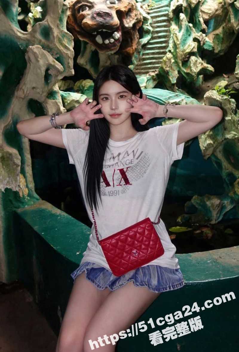 马来西亚高颜值美女潘纬倩不雅视频流出4拷贝