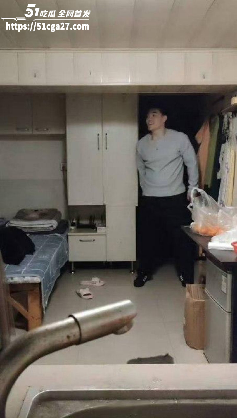 TS伪娘阿红劲爆大瓜相关图片