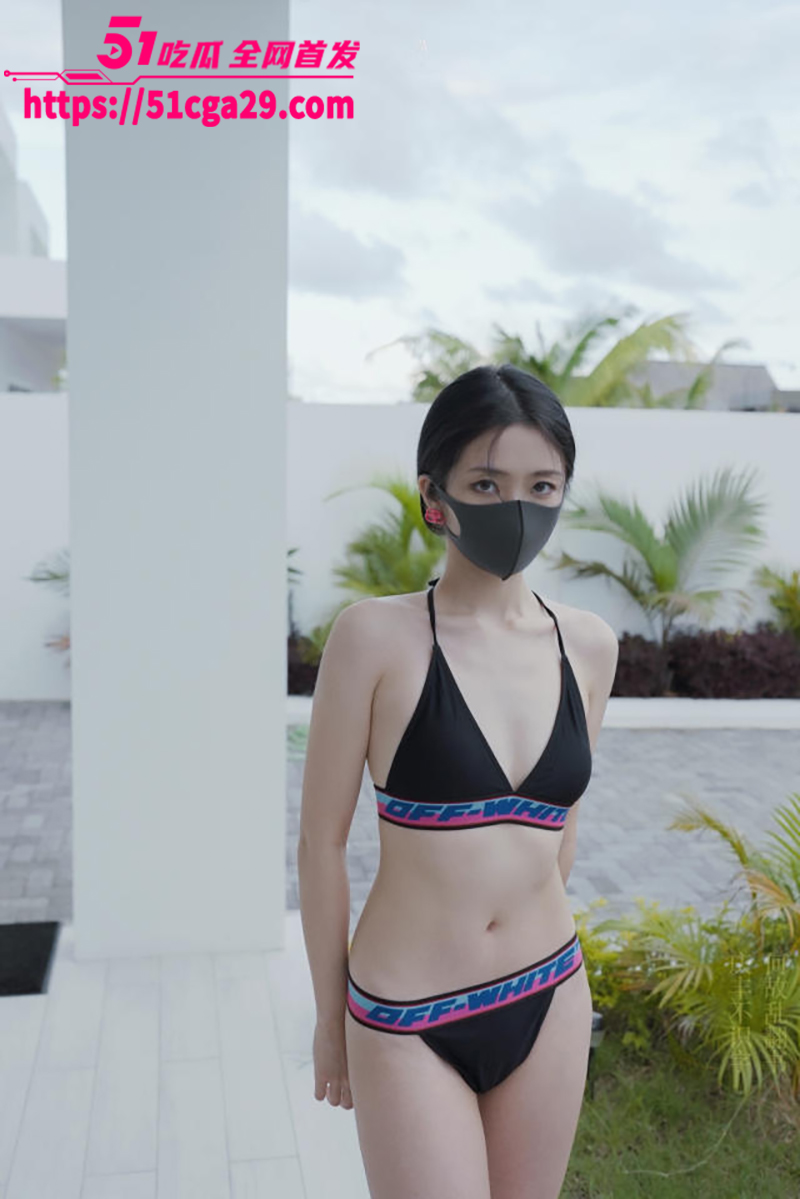 超人气白虎女神HongKongDoll玩偶姐姐最新福利短片(1) 超人气白虎女神HongKongDoll玩偶姐姐最新福利短片(1)