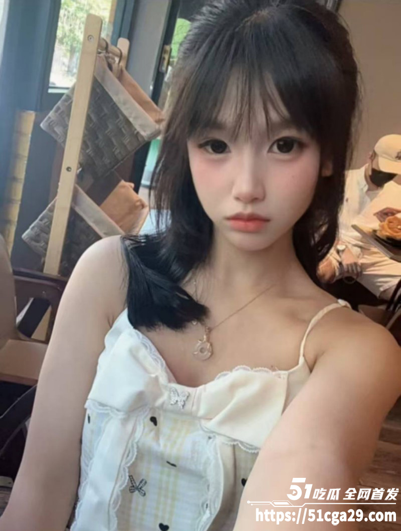 学生妹醉酒后被迷奸无套内射01