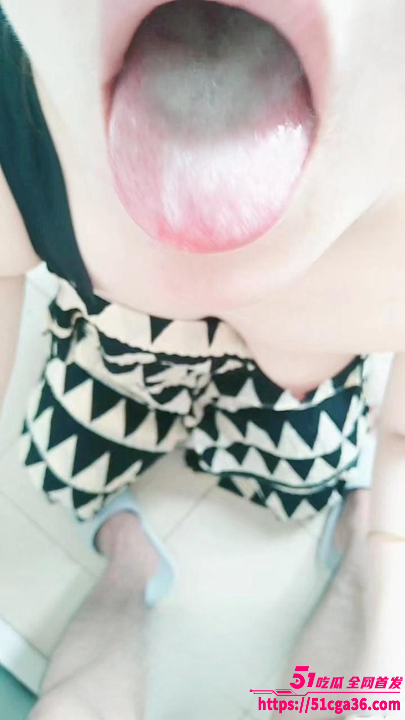 乱伦大神英勇小钢炮洗手间暴操大嫂010 乱伦大神英勇小钢炮洗手间暴操大嫂010