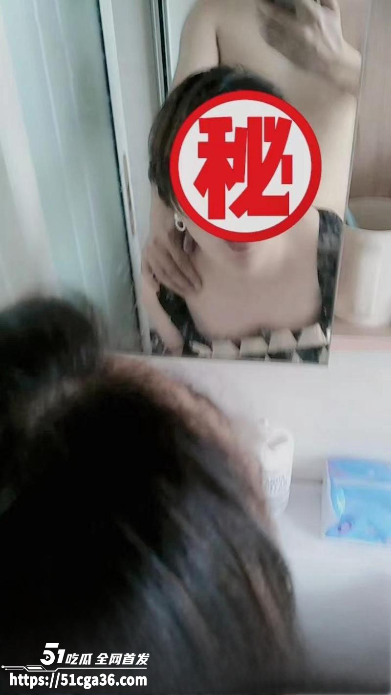 乱伦大神英勇小钢炮洗手间暴操大嫂06 乱伦大神英勇小钢炮洗手间暴操大嫂06