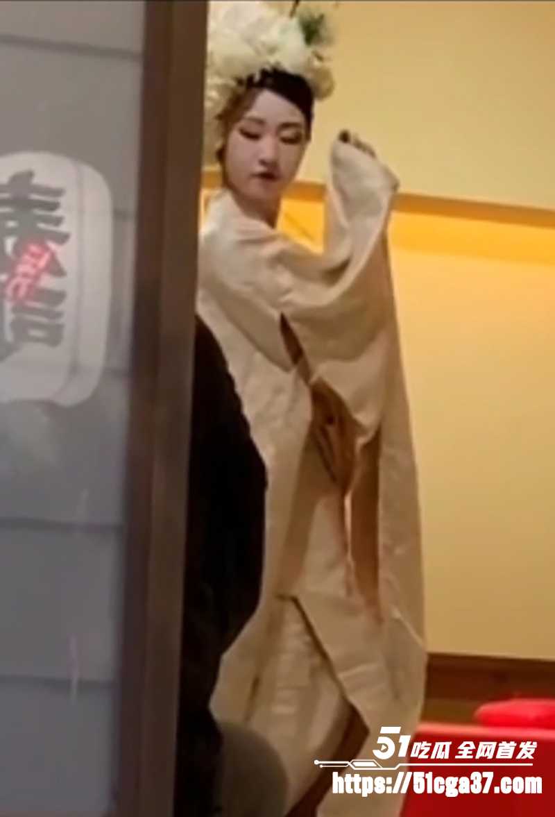 日本高端寿司人体宴视频曝光 1 拷贝 日本高端寿司人体宴视频曝光 1 拷贝