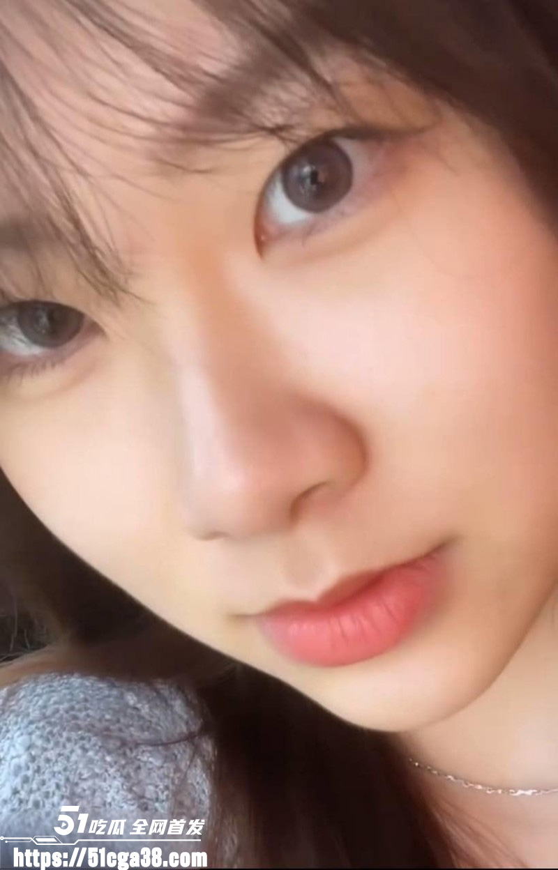 香港大学校花黄凯欣不雅视频第二弹04