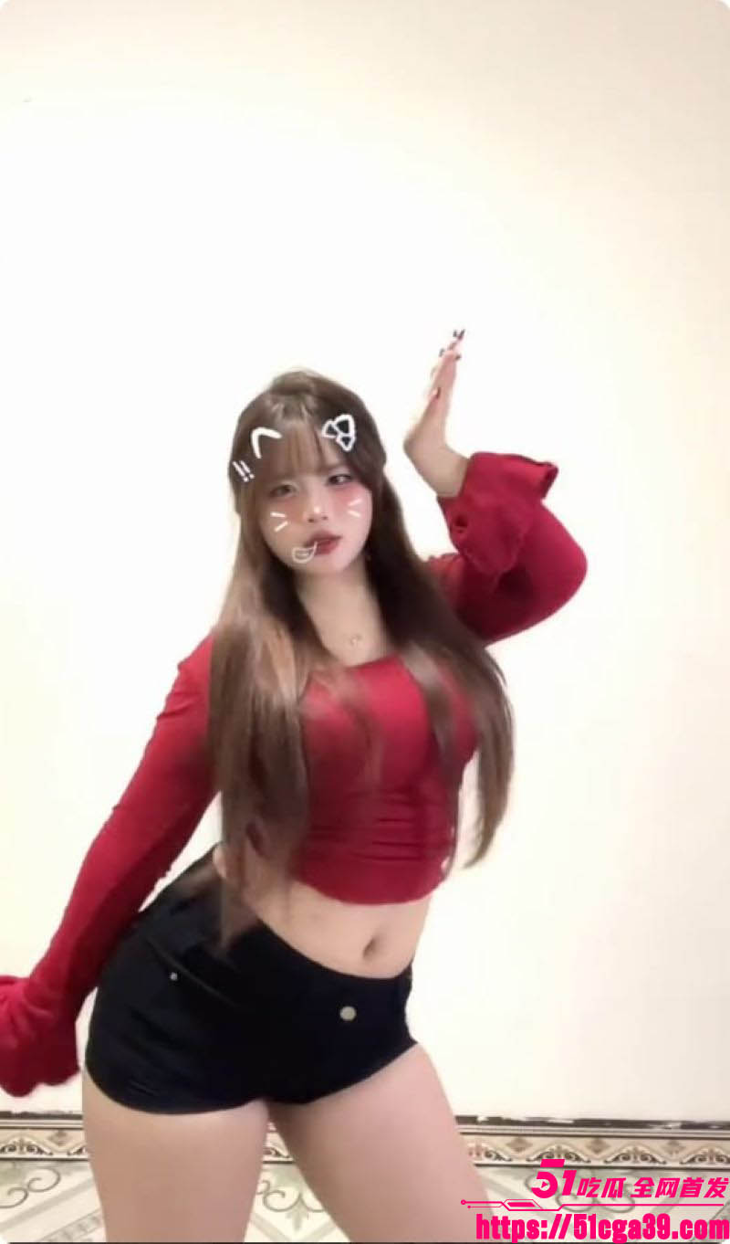 快手巨乳女大学生疯狂小豹定制全裸抖奶 5 快手巨乳女大学生疯狂小豹定制全裸抖奶 5