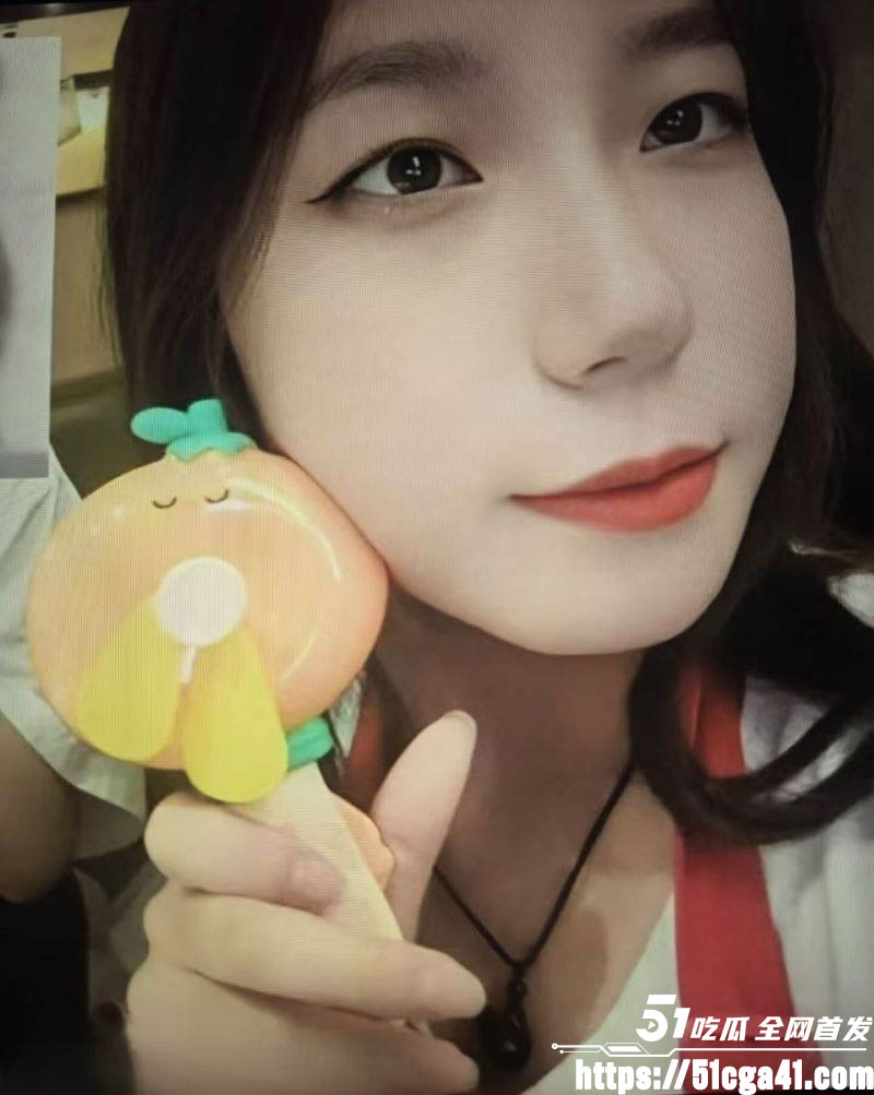 河北地质大学大一新生刘依诺为讨好社团主席献身 2