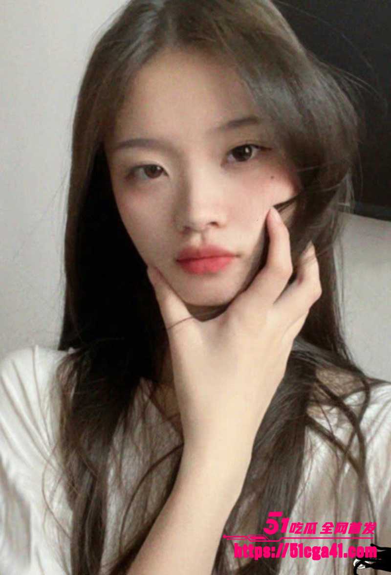 中山大学极品校花谢小小与富二代男友不雅视频流出1拷贝 中山大学极品校花谢小小与富二代男友不雅视频流出1拷贝