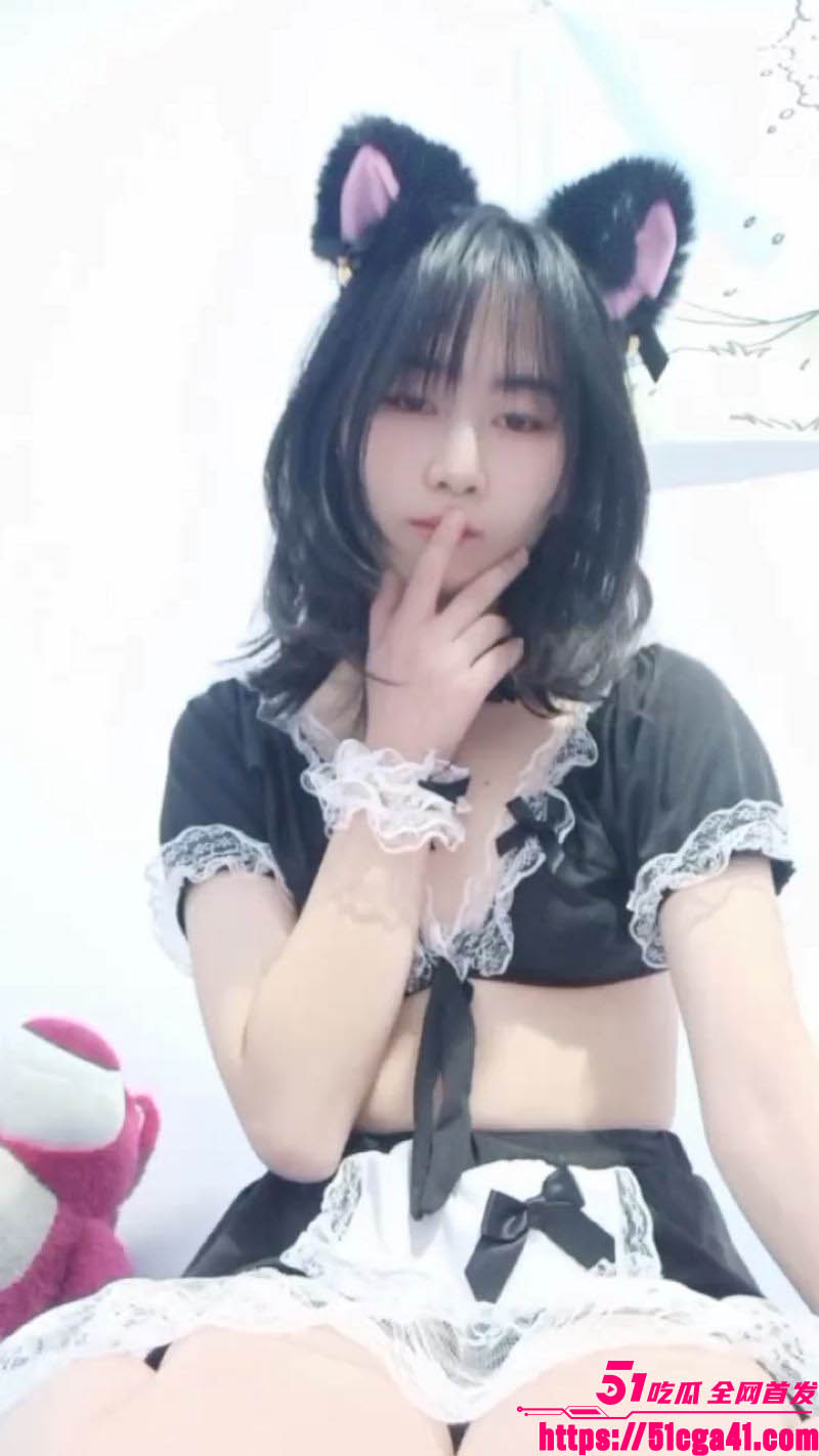 大连极品学生妹被网调自慰视频流出 2