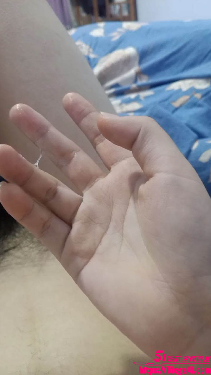 大连极品学生妹被网调自慰视频流出 4