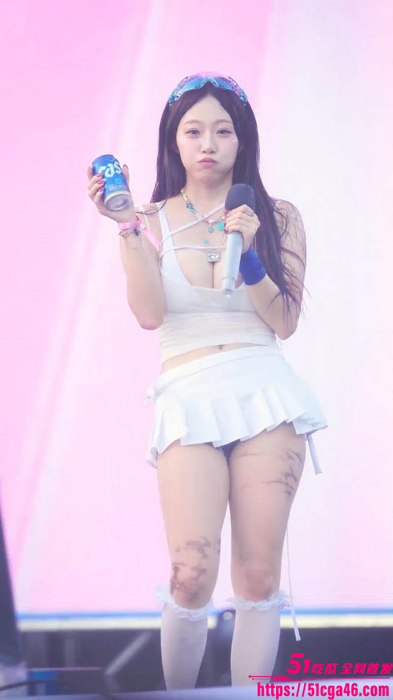 韩国超人气女团成员JEEWON露奶视频流出 5