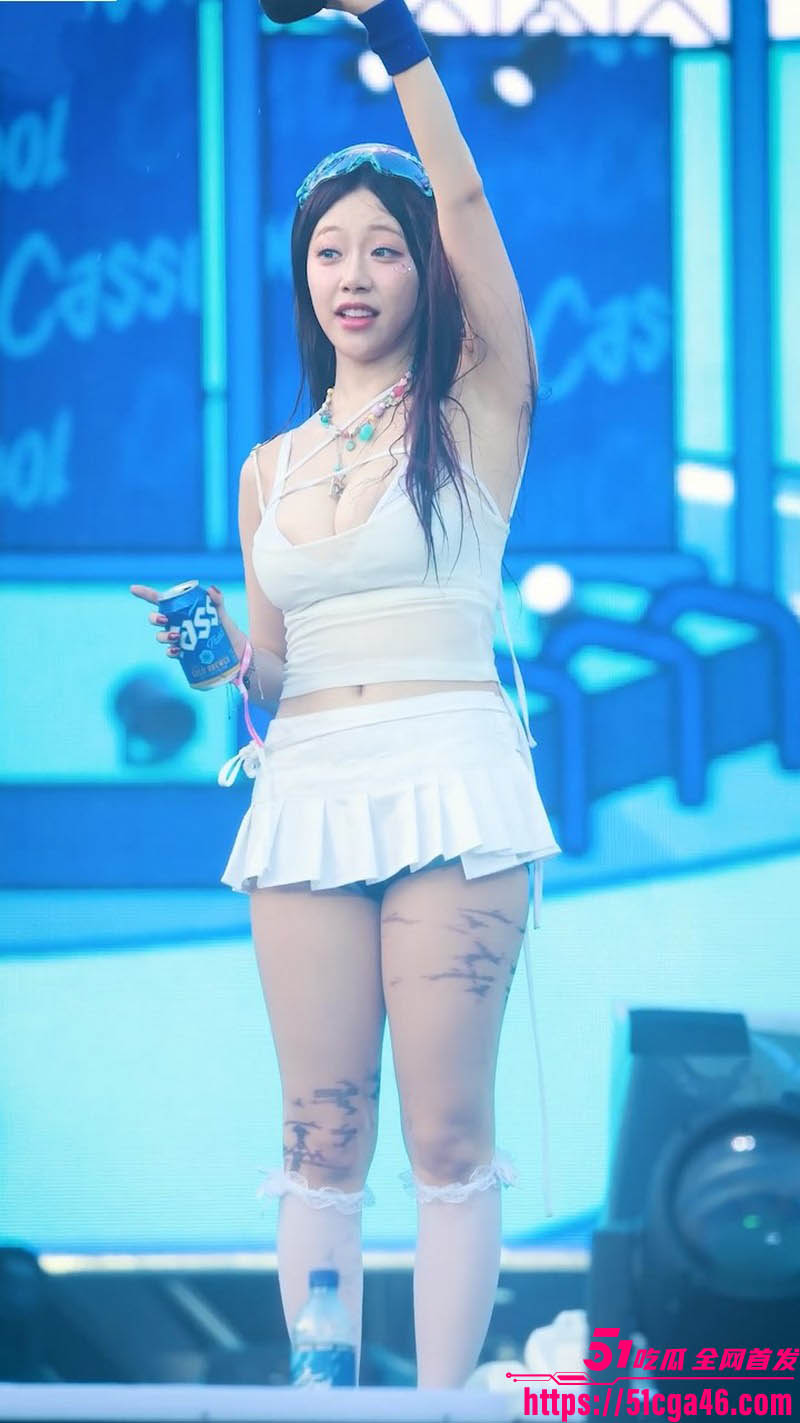 韩国超人气女团成员JEEWON露奶视频流出 6