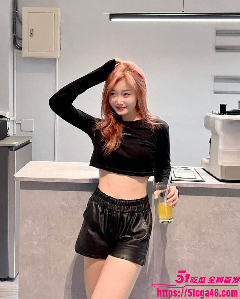 哈尔滨大学生许慕央被金主包养视频流出 1 哈尔滨大学生许慕央被金主包养视频流出 1