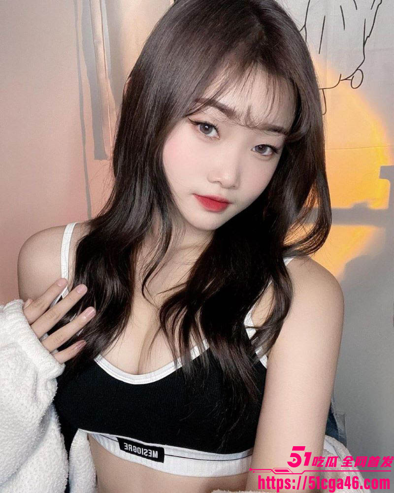 哈尔滨大学生许慕央被金主包养视频流出 4 哈尔滨大学生许慕央被金主包养视频流出 4