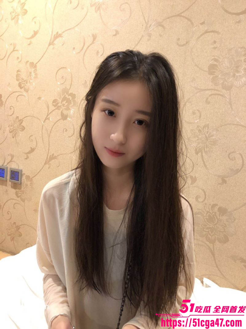 极品颜值情侣私拍泄密尤物御姐被开发成母狗 1 极品颜值情侣私拍泄密尤物御姐被开发成母狗 1