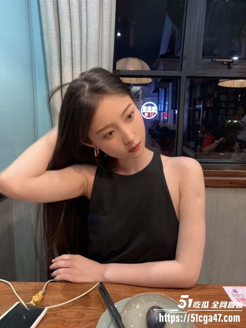 极品颜值情侣私拍泄密尤物御姐被开发成母狗 3 极品颜值情侣私拍泄密尤物御姐被开发成母狗 3