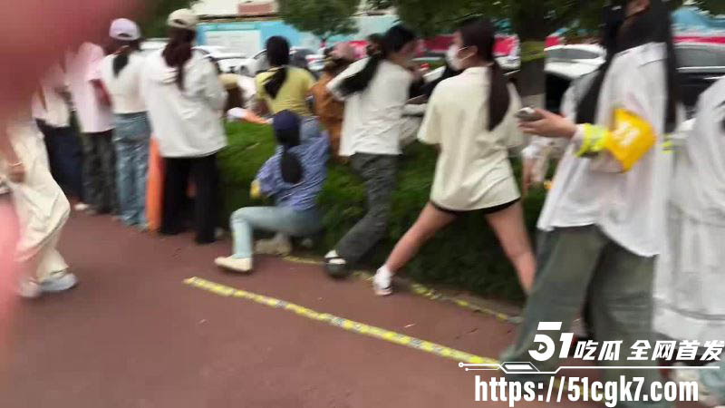 时代少年团马嘉祺女粉现场泪崩求爱为补偿竟次日激情做爱 4 时代少年团马嘉祺女粉现场泪崩求爱为补偿竟次日激情做爱 4