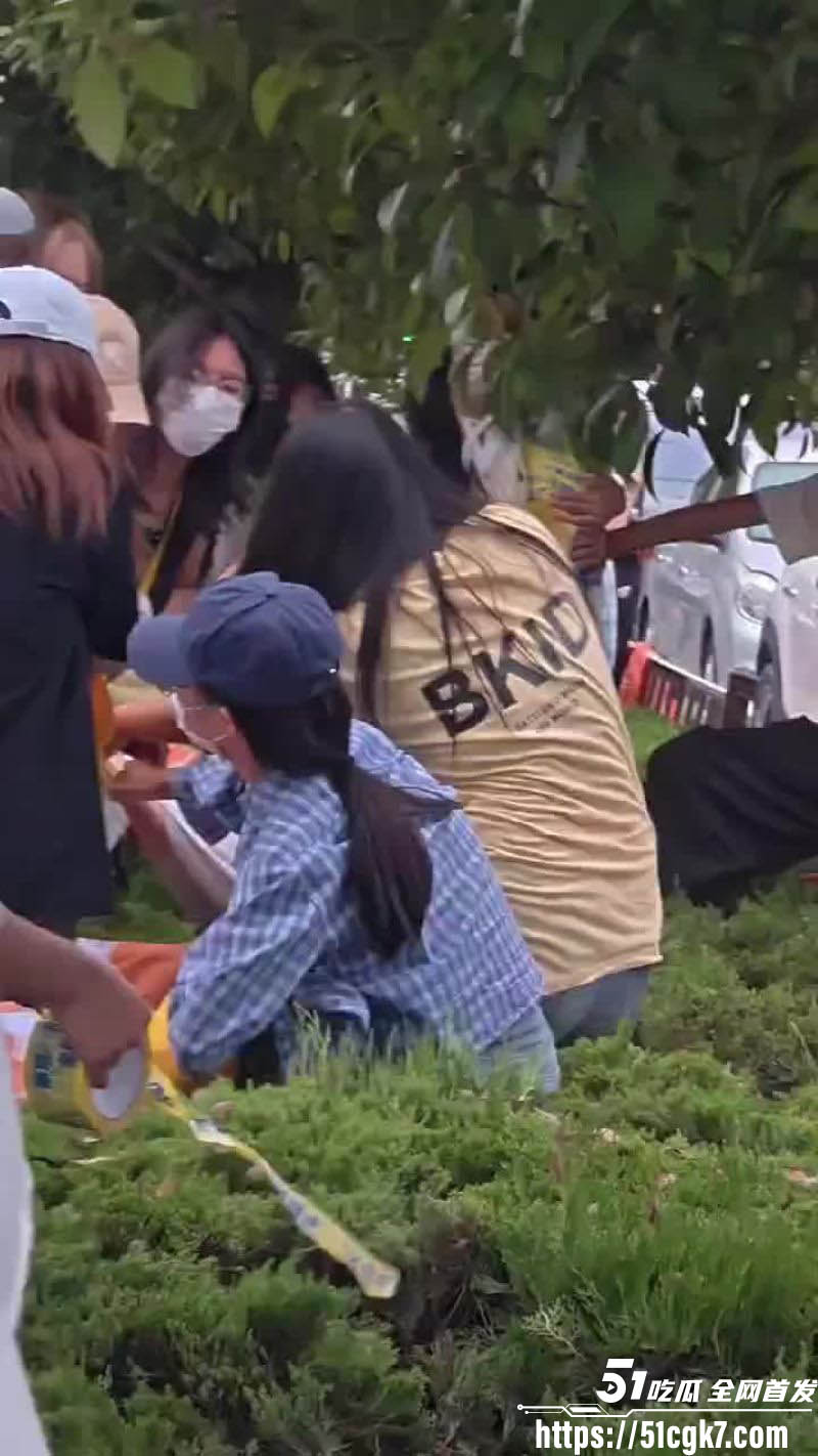 时代少年团马嘉祺女粉现场泪崩求爱为补偿竟次日激情做爱 6 时代少年团马嘉祺女粉现场泪崩求爱为补偿竟次日激情做爱 6