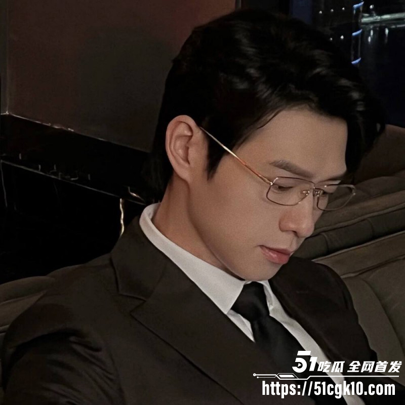 魏大勋被网友曝侵犯迷奸偷拍011