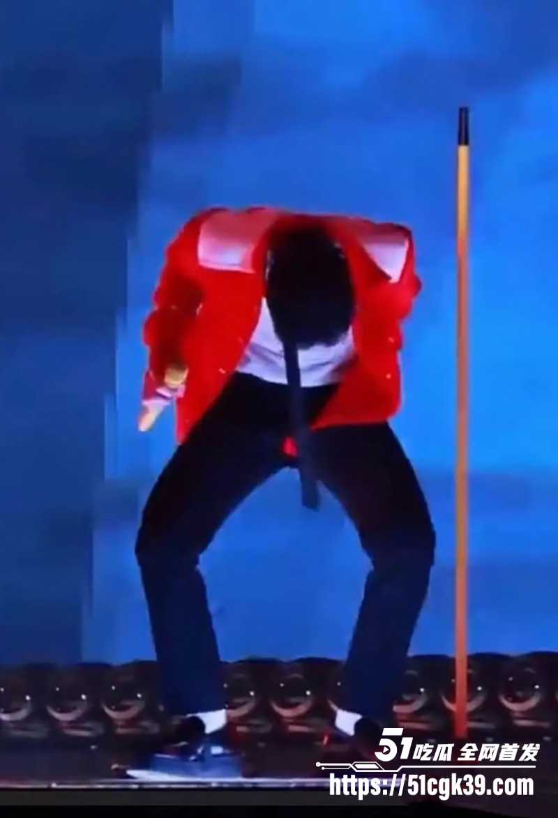 萧敬腾演出唱《王妃》外裤突然崩裂视频曝光5拷贝 萧敬腾演出唱《王妃》外裤突然崩裂视频曝光5拷贝