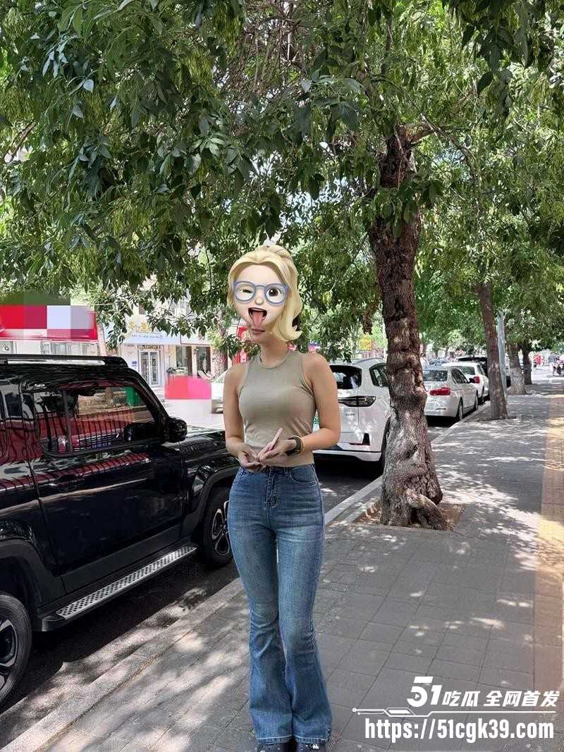 39岁大屁股妈妈后入暴操30岁堂姐010