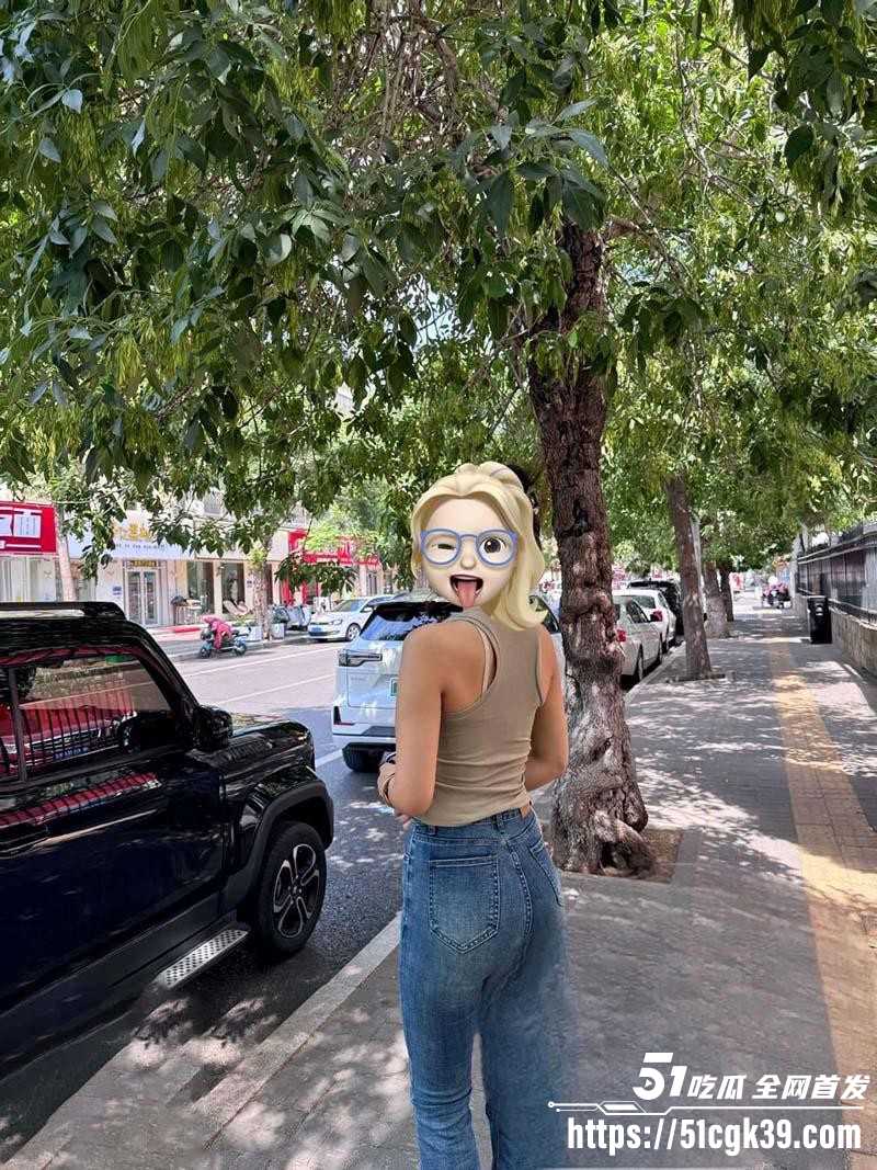 39岁大屁股妈妈后入暴操30岁堂姐05