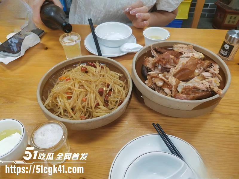 妈妈的味道酒后开发干妈屁股01 妈妈的味道酒后开发干妈屁股01