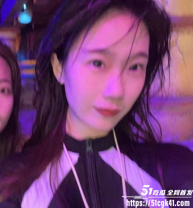 哈医大研究生宦雅昕背男友约炮3P口爆SM 3