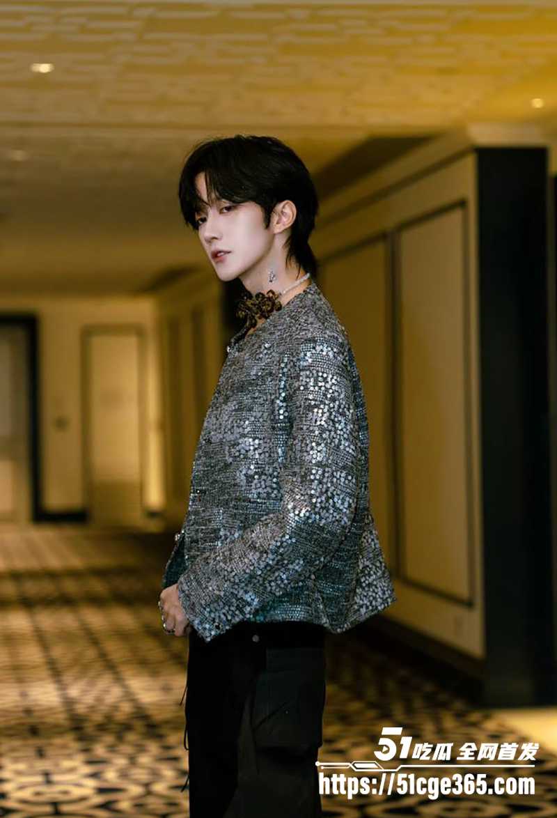 内娱演员黄星邱鼎杰裸照及不雅视频曝光 8