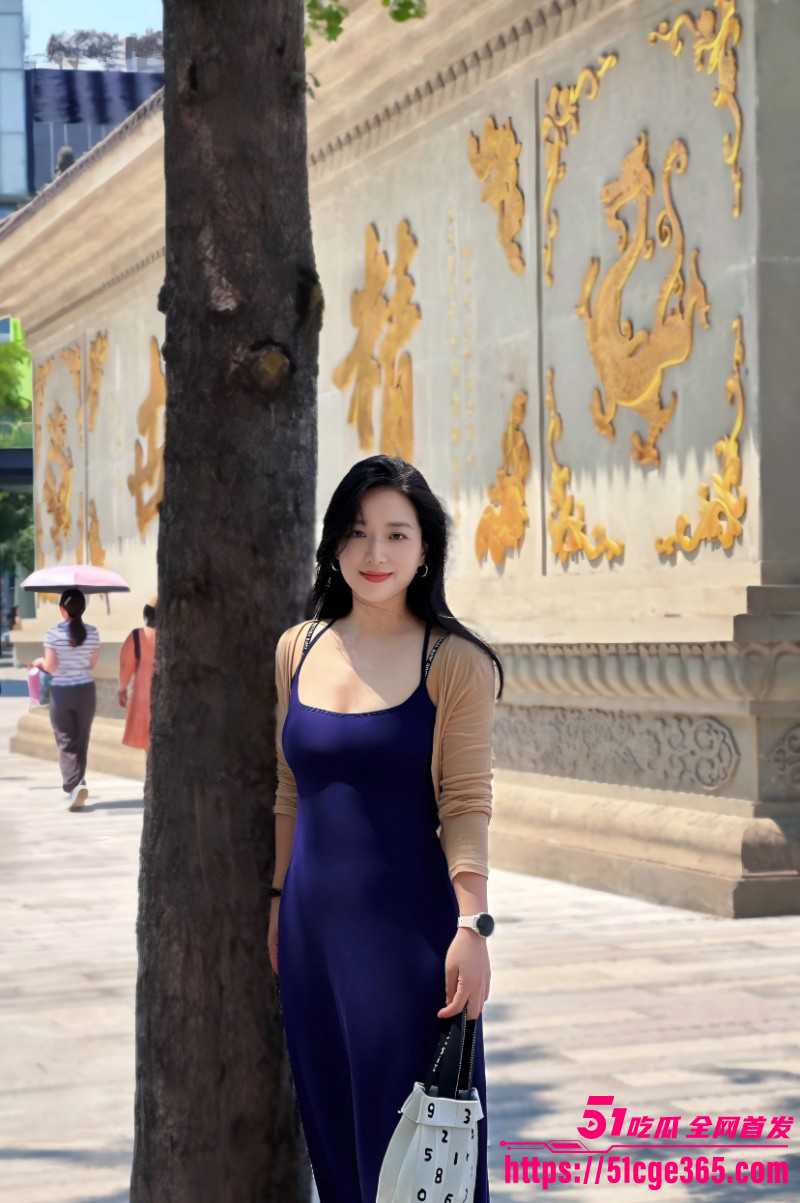 性成瘾爱有价无套暴操大姐03