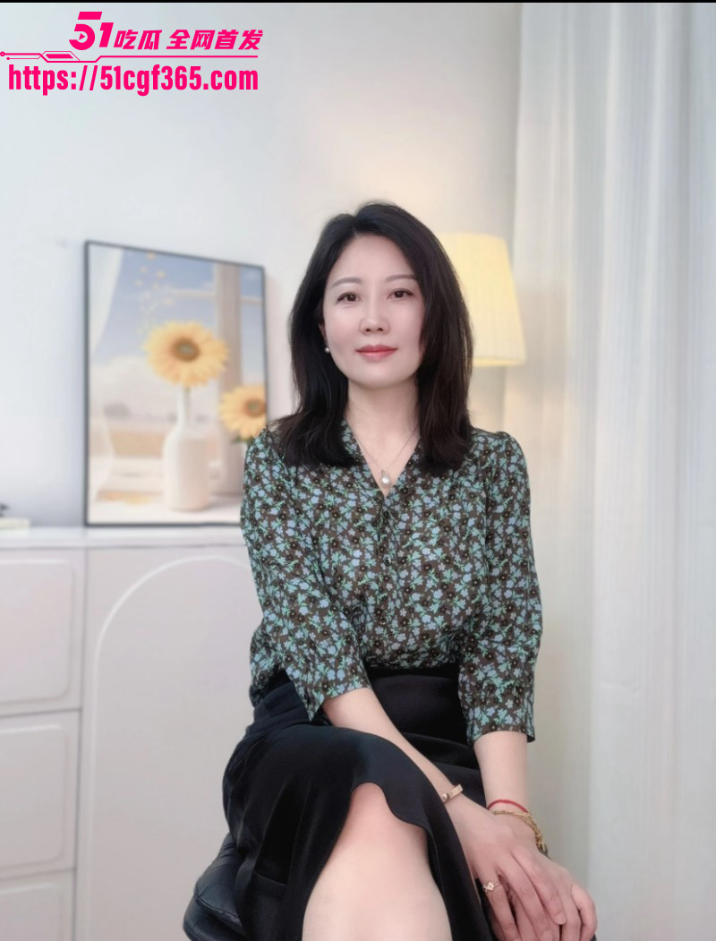 善良的小嫂子在阳痿哥哥旁操嫂子01