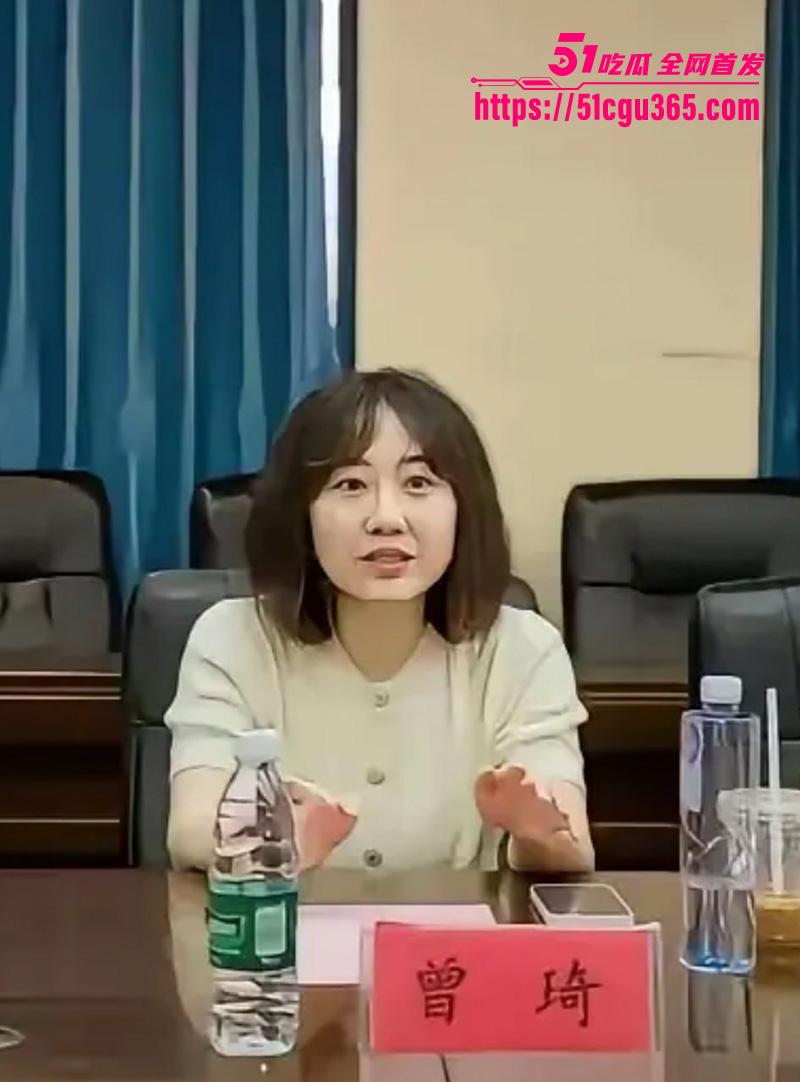 湖南省人民医院副院长 祖雄兵 与眼科主任 曾琦 婚内双双出轨 大搞权色交易 家中偷欢视频被曝光！