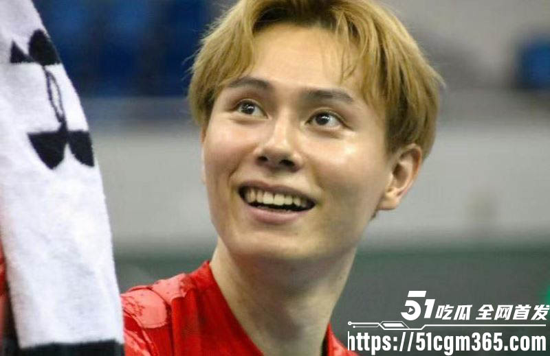 日本排球王子 高桥蓝 酒店密会AV女王河北彩伽 又与网红女友uka过夜 一脚踏俩船妥妥的时间管理大师！