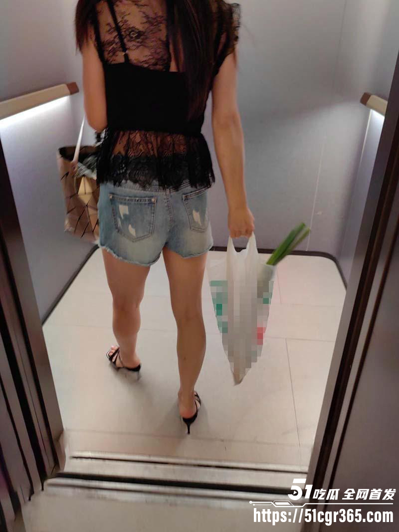 乱伦淫声骚语调教内射嫂子04 乱伦淫声骚语调教内射嫂子04